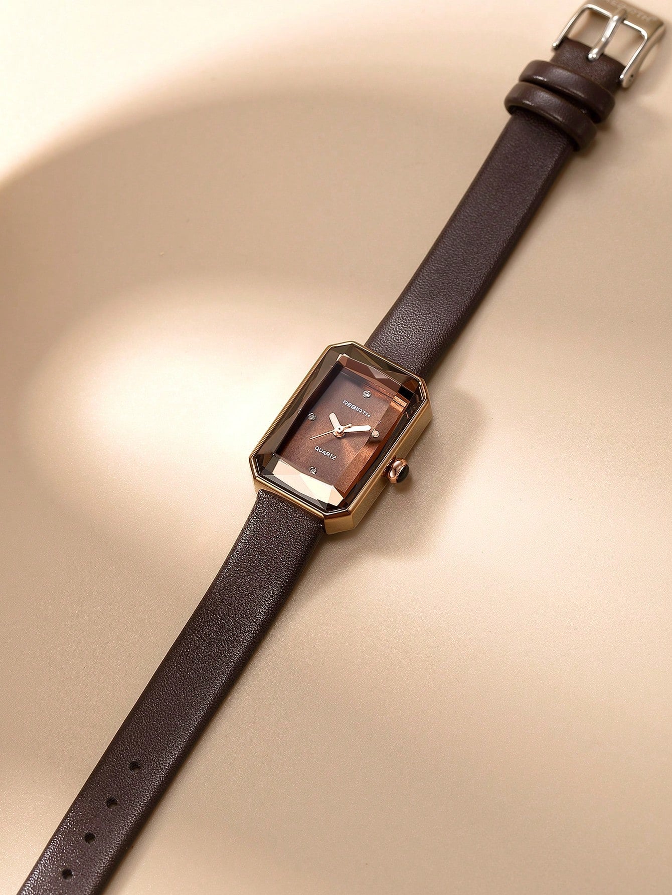 1Pc Rebirth Brand Women'S Simple Square Dial Vintage Fashion Casual Quartz Wristwatch