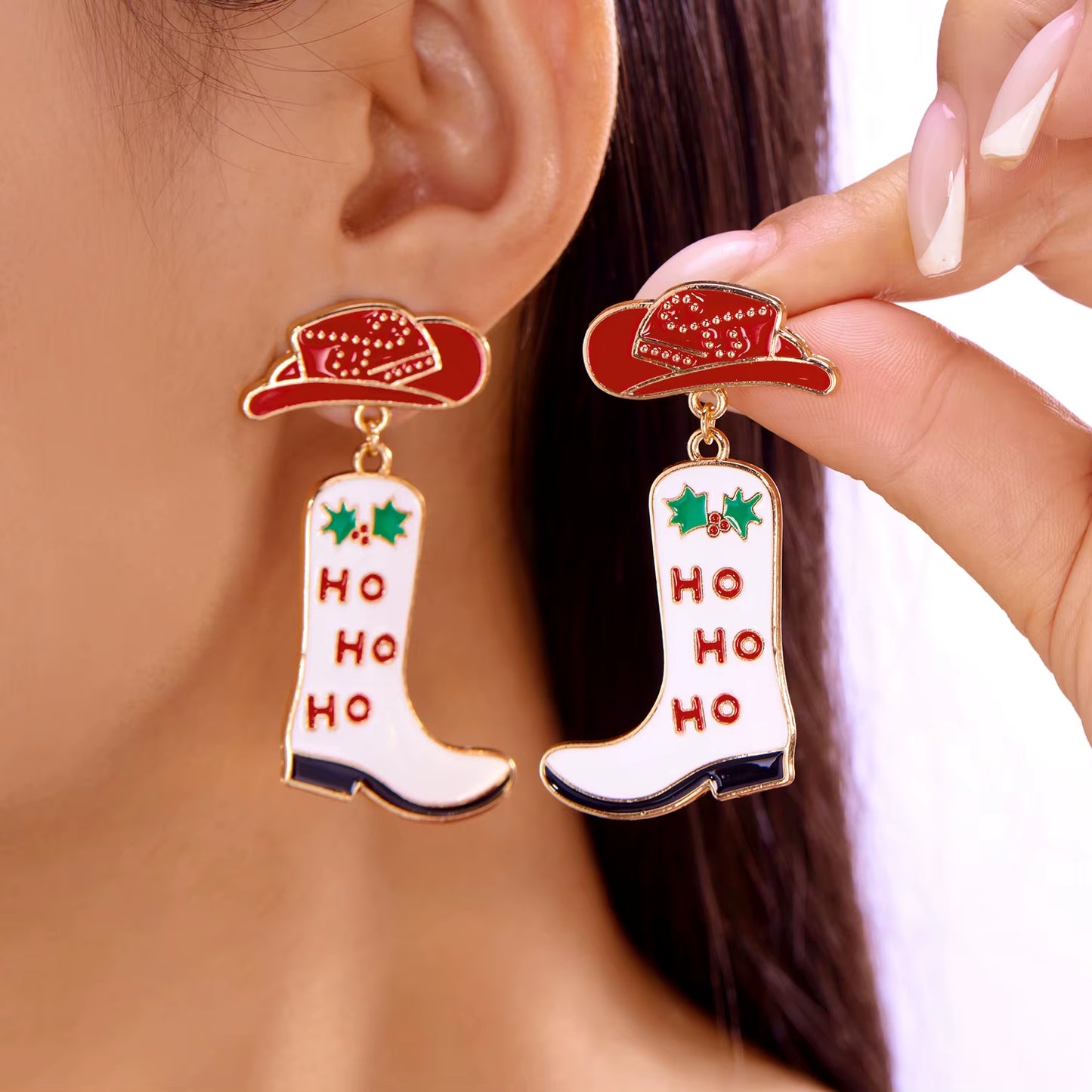 Exquisite Rhinestone Snowman Earrings for Women Minimalist Christmas Tree Bell Bow Earrings New Year Friendship Jewelry Gifts
