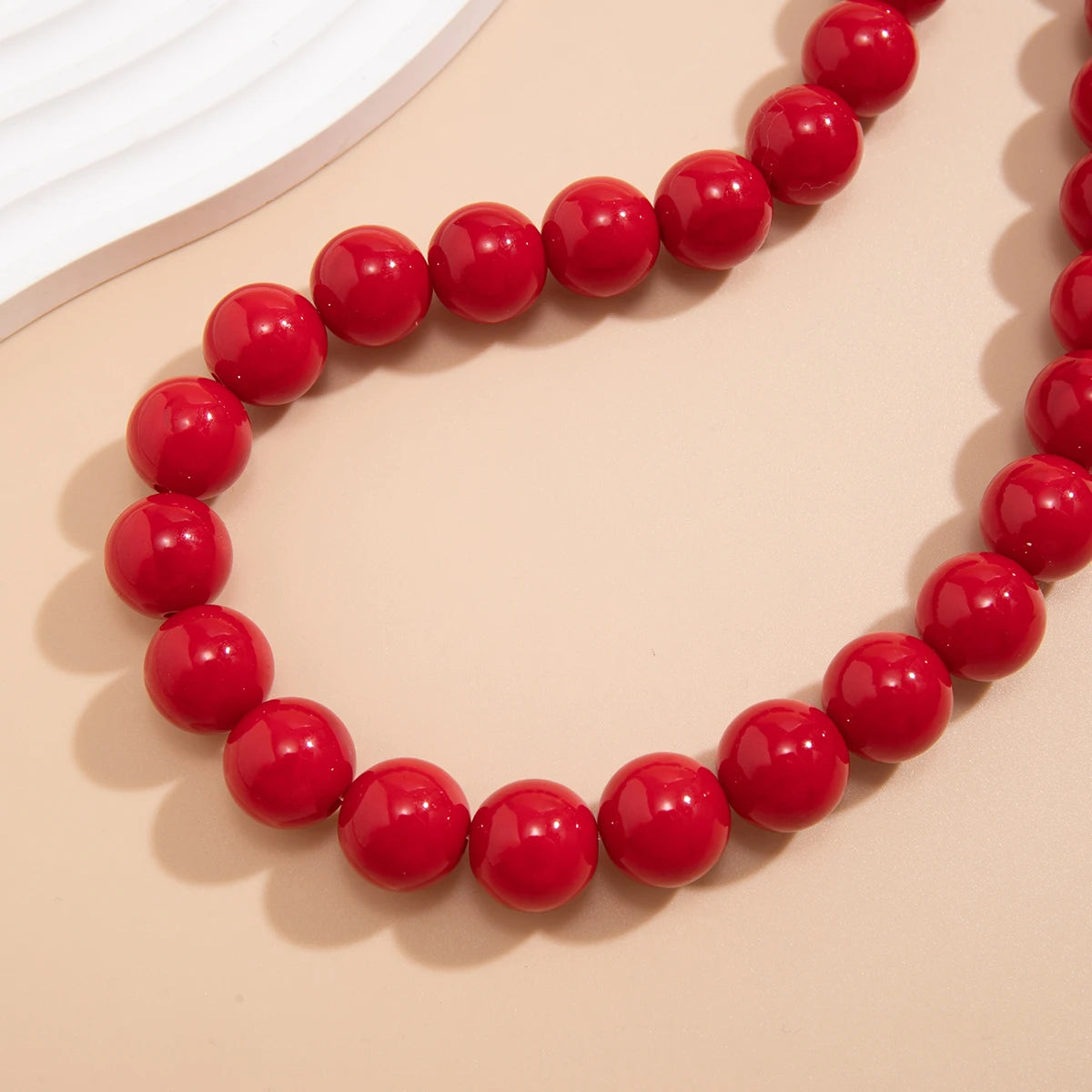 Gothic Simple Acrylic Red\Black Big Ball Bead Chain Necklace Women'S Y2K Korean Clavicle Necklace Trendy Party Jewelry