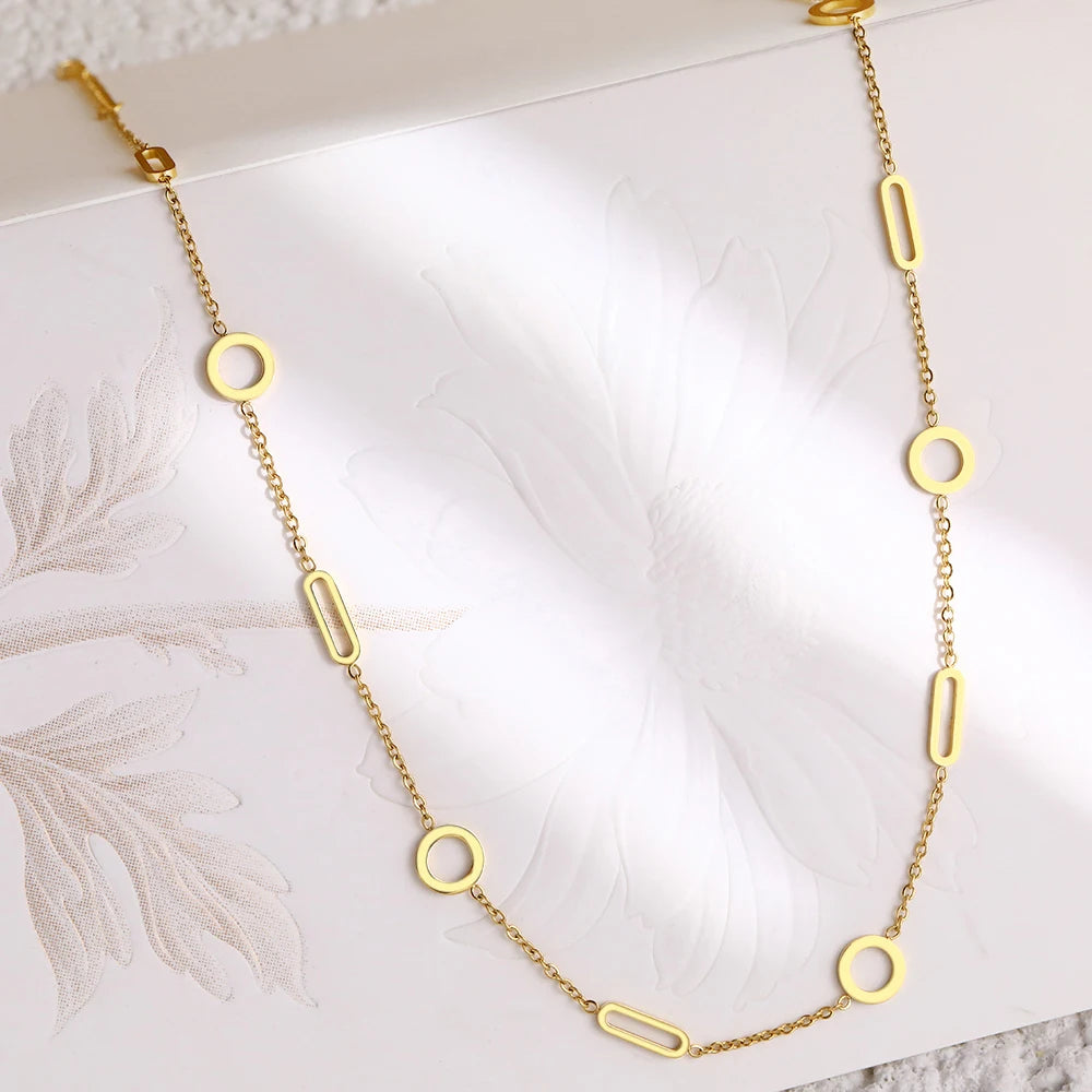 Minimalist Round Pendant Necklace