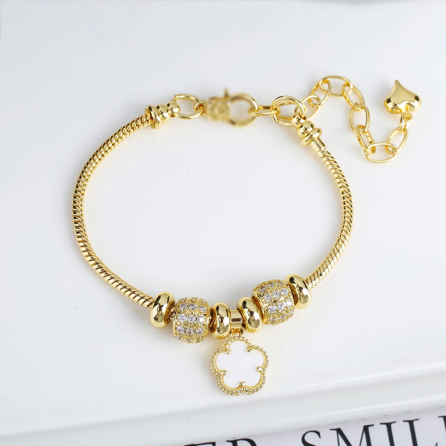 Jewelry 2024 Luxury New 5 Leaf Grass Bracelet Women'S Wedding Party Bracelet Unique Chain Woven Accessories