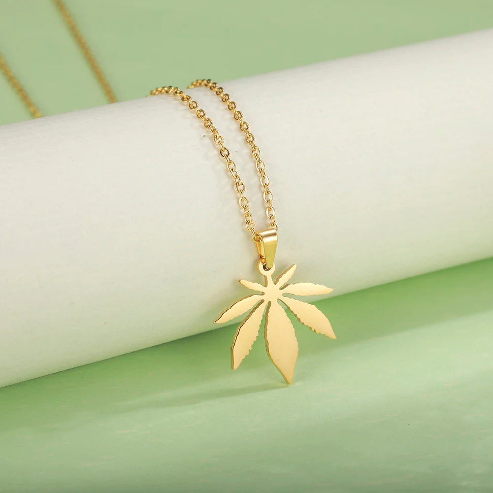Maple Leaf Necklace Autumn Fall Winter Chain Gift for Woman Man Cold Color Stainless Steel Pendant Fashion Jewelry Accessories