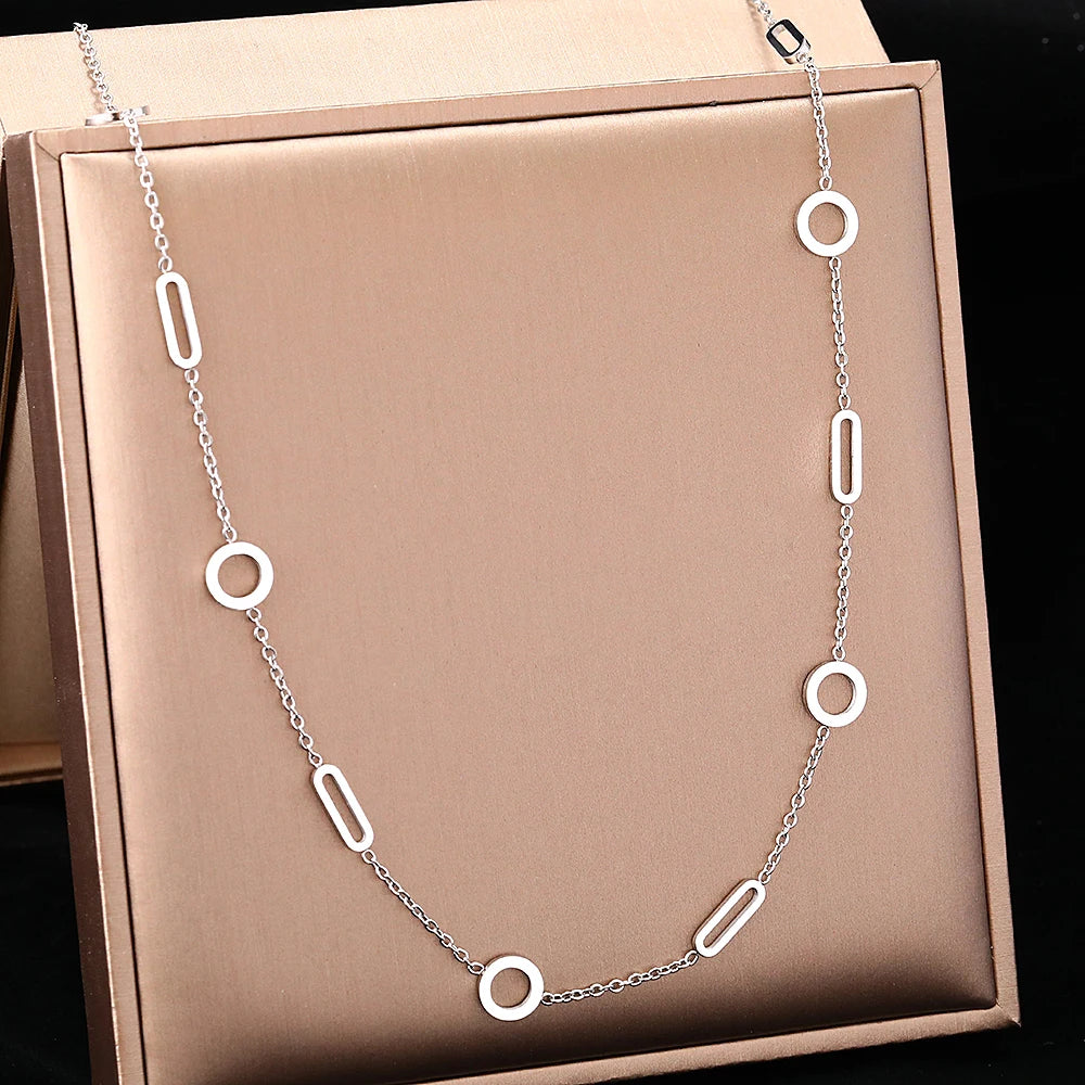 Minimalist Round Pendant Necklace
