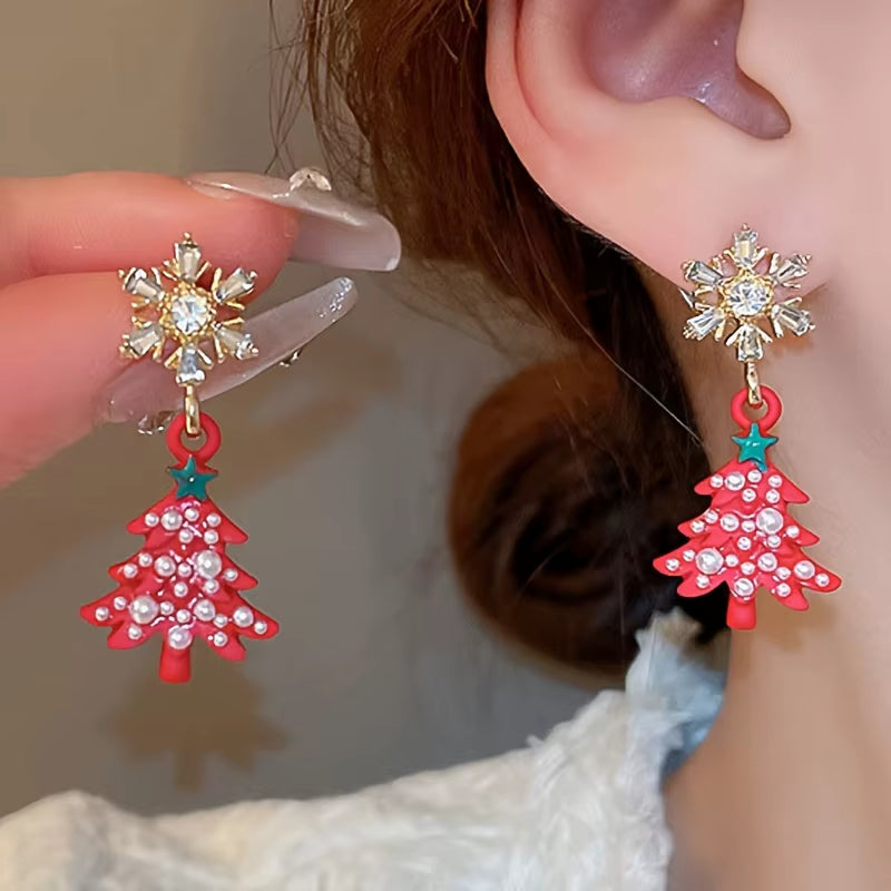 Luxurious Exquisite Fashionable Snowflake Inlaid Zircon Christmas Tree Shaped Pendant Earrings for Women'S Holiday Party Jewelry